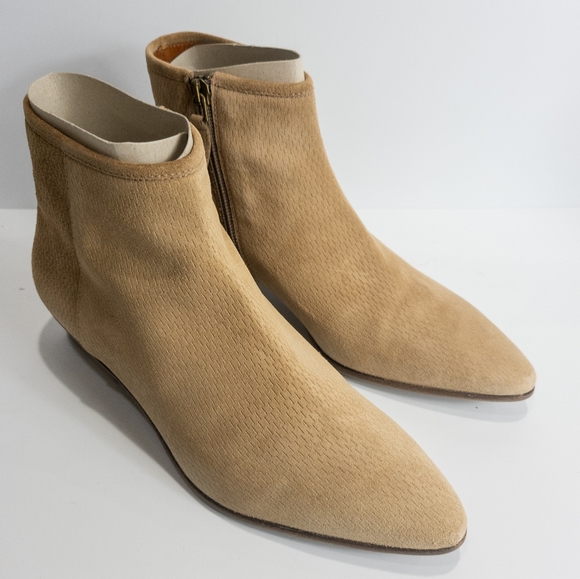 Aquatalia Fire Embossed Weatherproof Suede Low Heel Booties Sand -7 - Picture 8 of 10